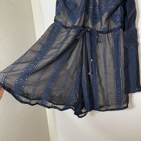 NWOT Winona Australia Iberia Playsuit romper blue lace eyelet cold shoulder US 6 - Picture 3 of 9